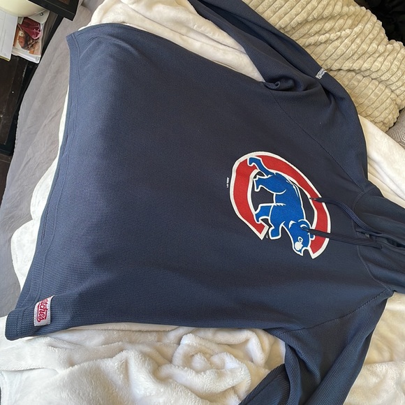 Stitches XL cubs hooded awesome breathable material never worn - Picture 2 of 4